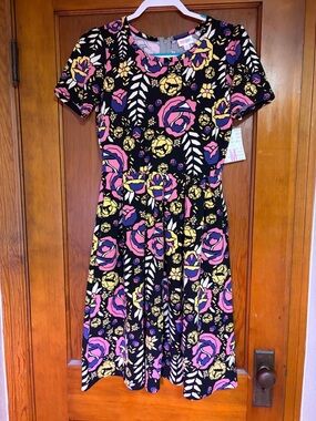 LuLaRoe Medium Amelia Colorful Floral Dress Pink Yellow Purple Black Pattern